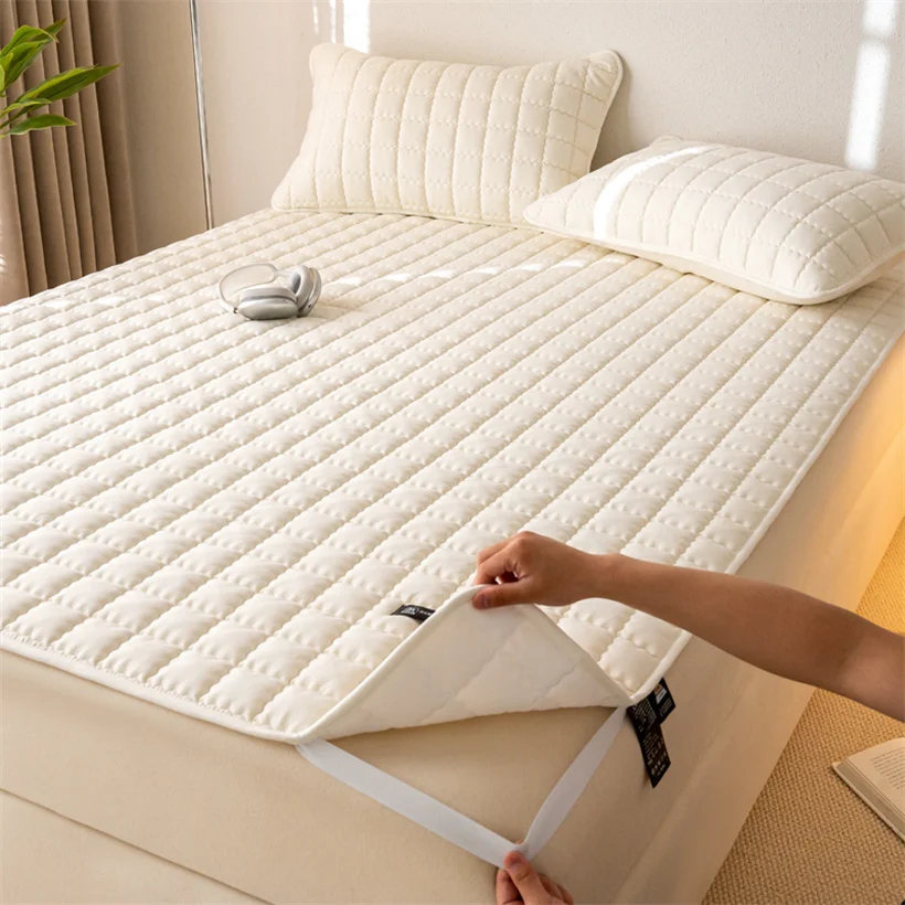 Waterproof Bedding Quilted Mattress Protector Noiseless Breathable Mattress Topper Pad Tatami Anti-Slip Bedspread Bed Cover