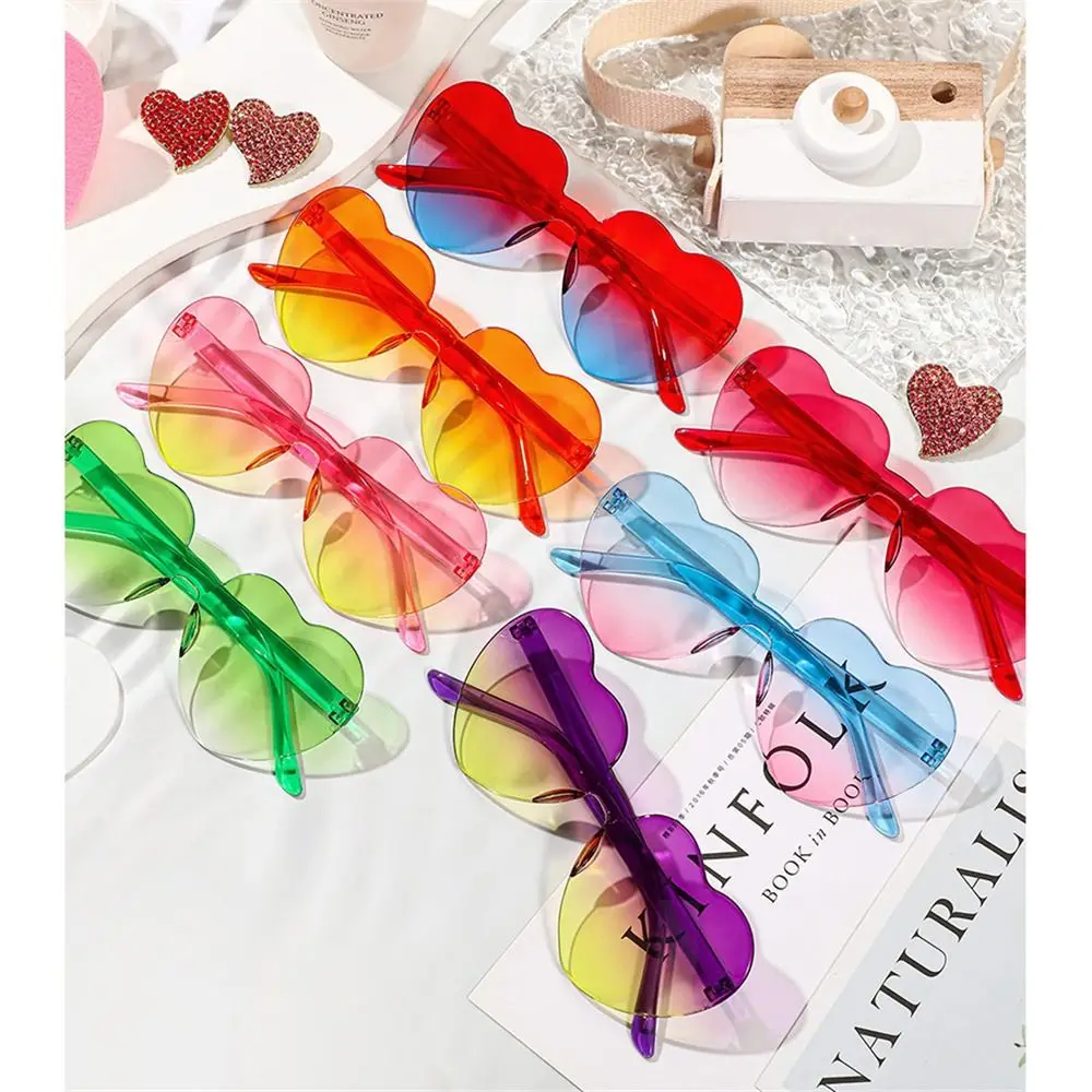 

2024 Женские Модные Цветные градиентные линзы в форме сердца тонированные женские солнцезащитные очки винтажные UV400 цветные солнцезащитные очки без оправы