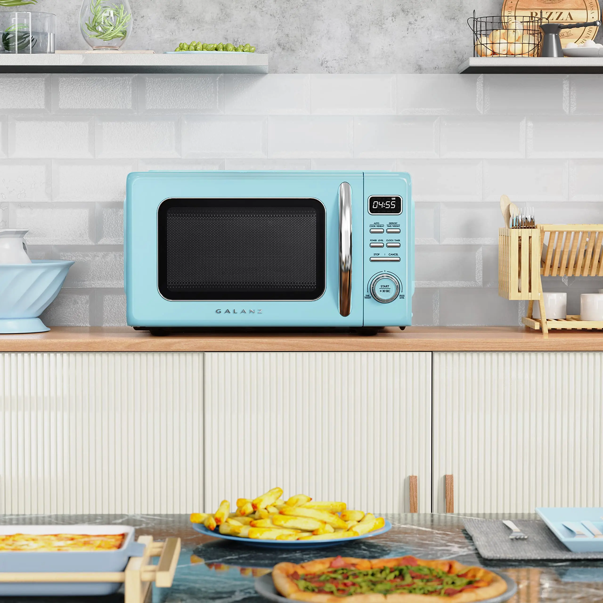 

Retro Countertop Microwave Oven with Auto Cook & Reheat, Defrost, Quick Start Functions, Pull Handle.7 cu ft, Blue