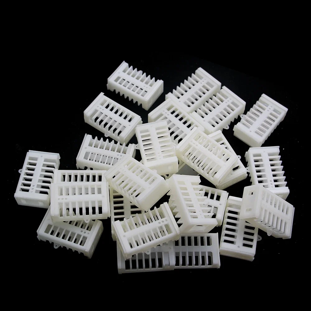 180PCS Wholesale Bee Farm Rearing Cage Imprison Introduction Virgin Queen Plastic Box Pulling Type Beekeeping Tool Supplies