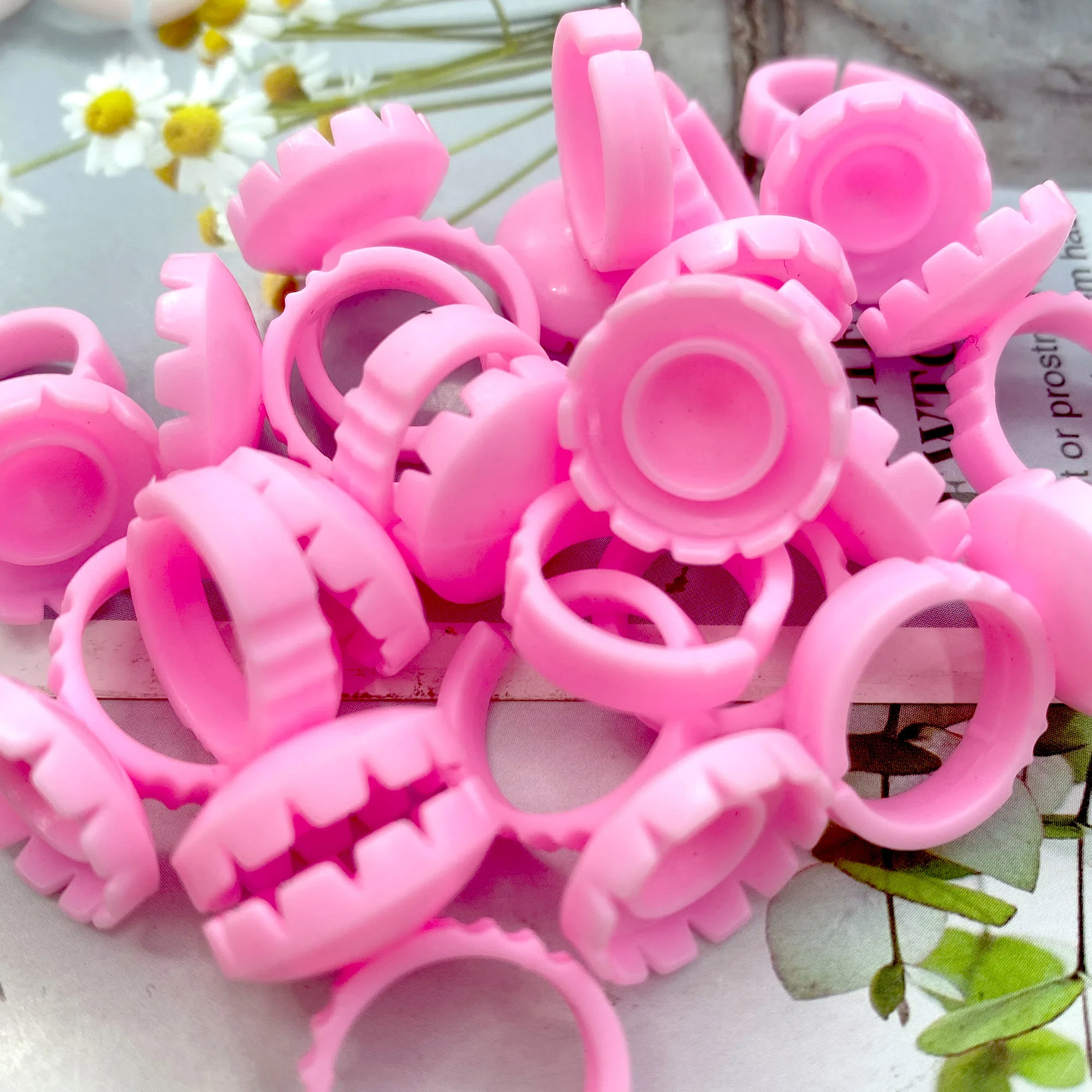 100Pcs Wholesale Disposable Eyelash Glue Fan Cup Rings Holder Container Tattoo Pigment Eyelash Extension Tools Lash Supplies