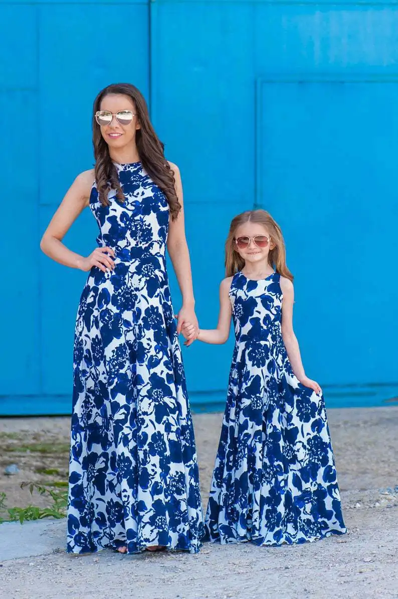 Family Matching Outfits Mother And Daughter Long Dress Summer Sleeveless Blue Dresses For Mom Kids Girls Wedding Party Clothes