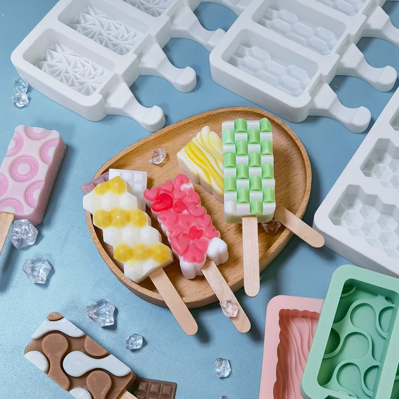 2-Pack Silicone Ice Lolly Moulds 4 Cavity Popsicle Moulds BPA Free Reusable Ice Pop Molds Home DIY Chocolate Frozen Dessert Mini Ice Lolly Maker Trays Spiral Shaped + Groved Shaped Ice Cream Moulds 