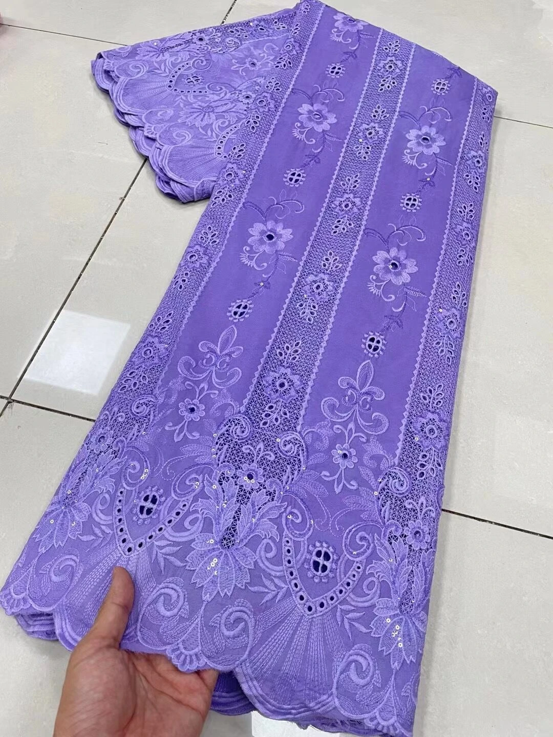 

Новейшие нигерийские швейцарские кружева высокого качества швейцарские вуали кружева швейцарские хлопковые африканские сухие кружева ткань для мужчин и женщин JL154