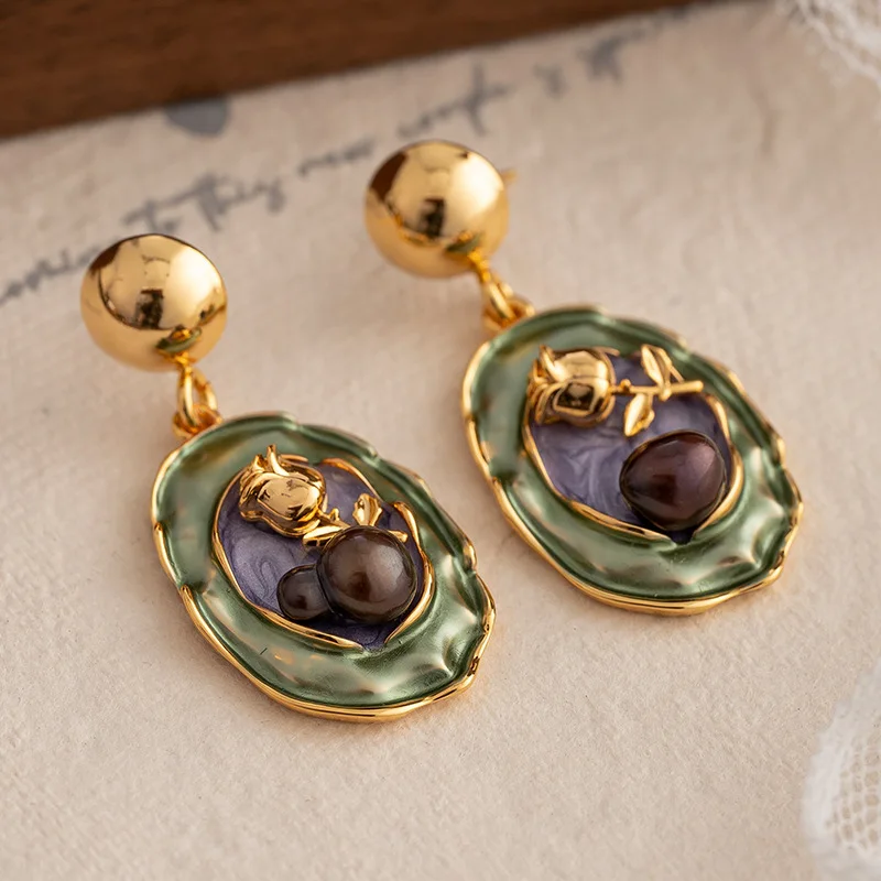 Light luxury medieval vintage natural freshwater pearl earrings for women