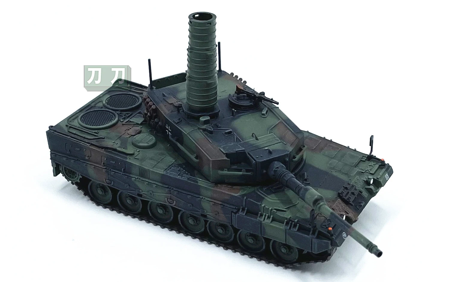 ヘンロン 2.4GHz 1/24 戦車ラジコン ドイツ レオパルト2 A5 ☆3809-1/2