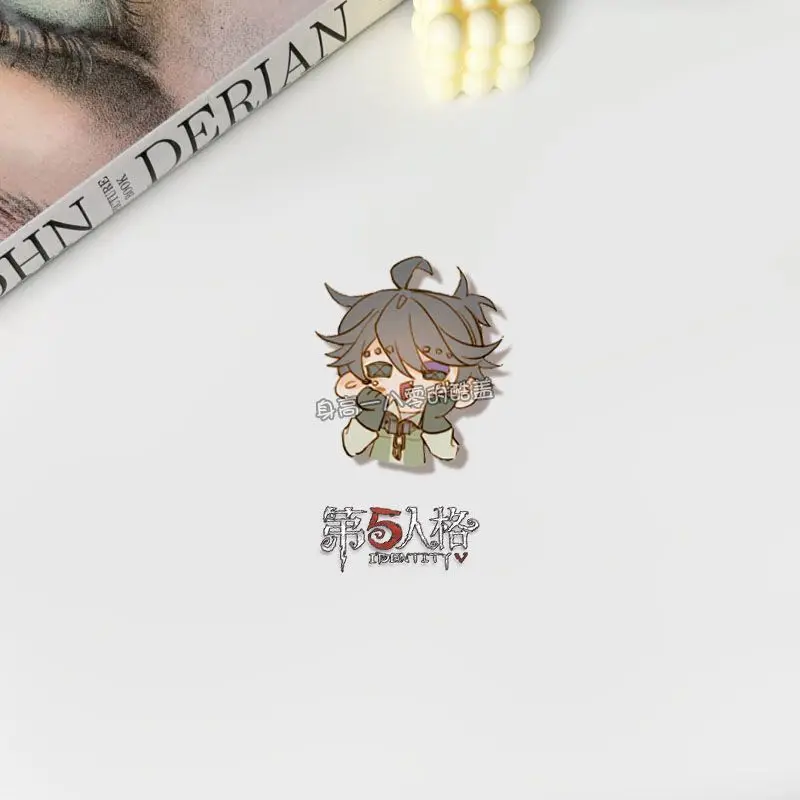 Anime Spiel Identität V Kawaii Cartoon Acryl Pins Gefangene Luca Cosplay Tasche Abzeichen Brosche Revers Rucksack Dekor Requisiten Fans Geschenk – Detail 5