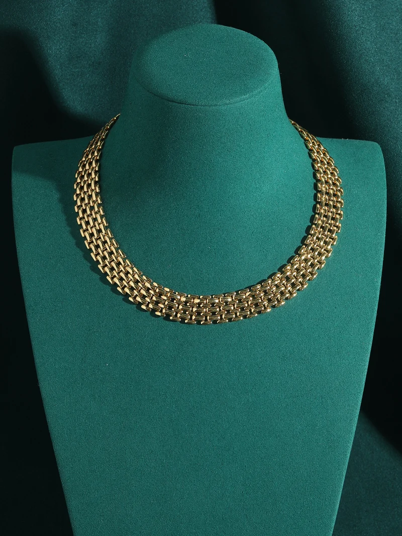 GoldenCollar vintage choker styling