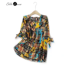 

Mulberry Silk Medium Sleeve T-shirt Irregular Hand-painted Printed Silk Top V-neck Fungus Edge Collar Summer Loose Shirt