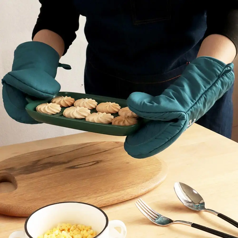 https://ae01.alicdn.com/kf/S06f23841b41a496088e11c54661947fep/1Pc-Grill-Mitten-Anti-Slip-Thickened-Anti-scalding-Microwave-Mitten-Kitchen-Gadget.jpg