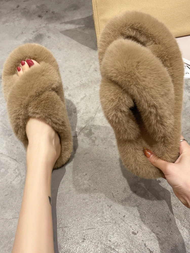 Big Size Furry Slippers Women Thick Sole Plush Winter Outdoor Height