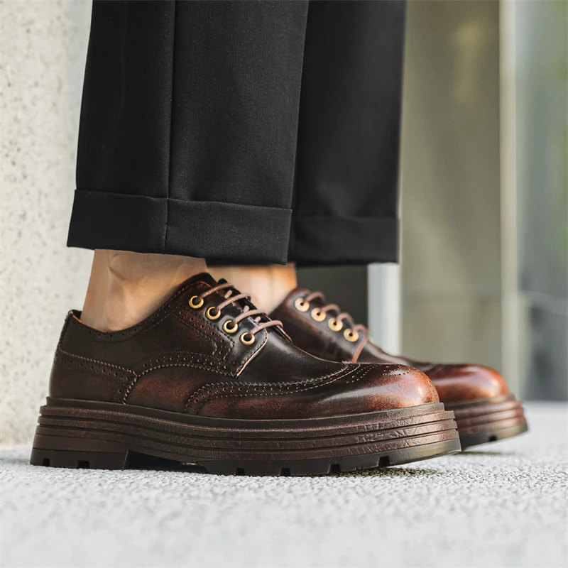 Brogue Genuine leather men's leather shoes Vintage Classic Style Fashion Leisure Business Party Thick soled men's wedding shoes