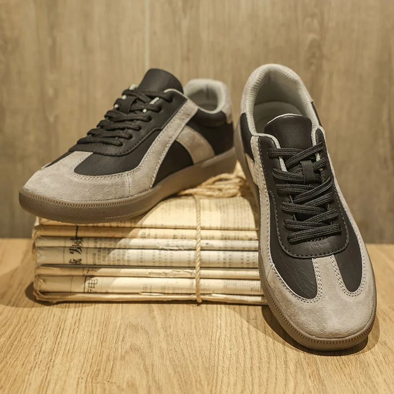 Minimalist Leather Men's Sneakers Lightweight Lace-Up Male Walking Shoes Versatile Tenis Masculino Outdoor Skateboard Footwear