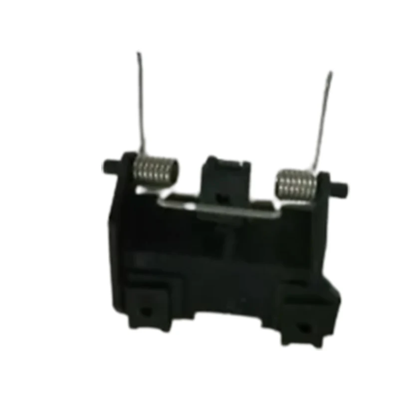 

E65 730db mwe66 745 760liThe подшипник сиденья откидной буксировочный крючок был запечатан, и задний бампер запечатан