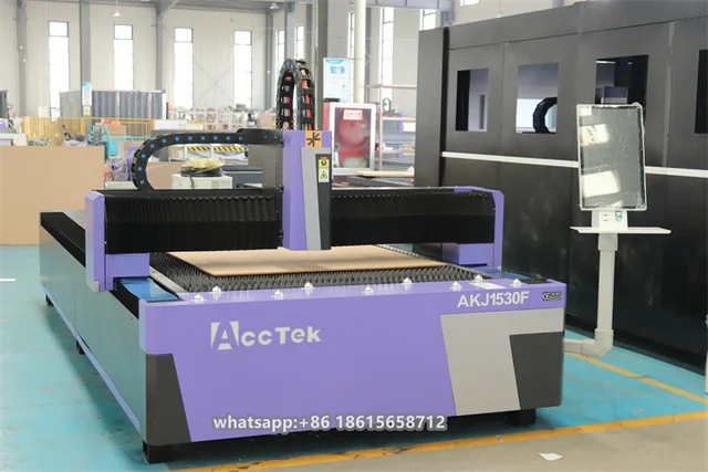 Fiber Laser Cutting Machine 1530 - EmitLaser