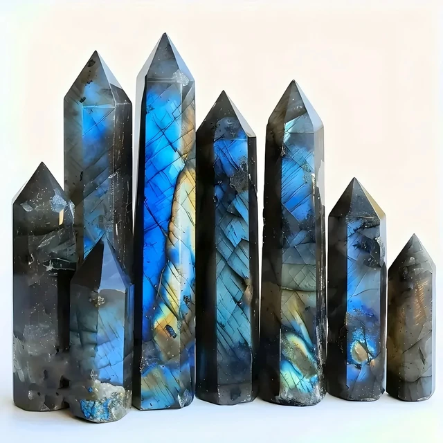 Point de labradorite naturel, un cadeau en cristal parfait, une pierre d'encens, le point central d'un cercle magique 1