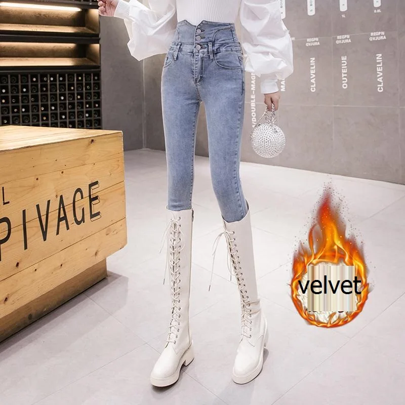 7558-picture5-velvet