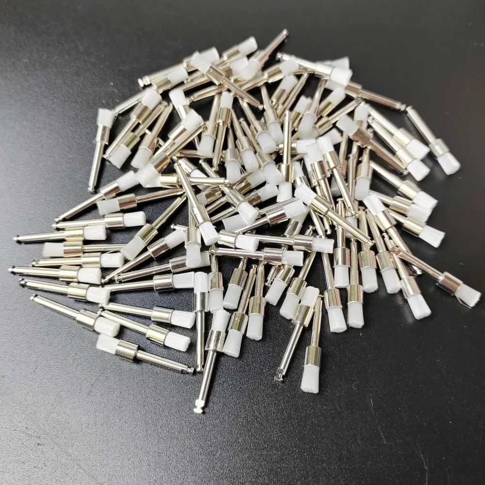 200 Brosses De Polissage Dentaires En Nylon – Type Prophylaxie Plat – Connexion Latch-type – Neuf