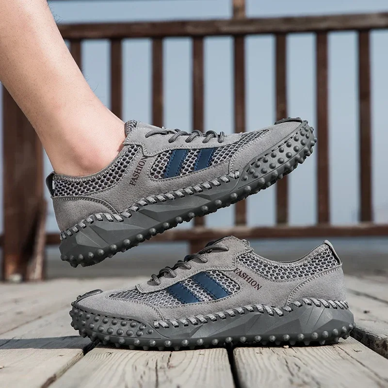 

New large-sized mesh shoes for casual and easy running and sports shoes
