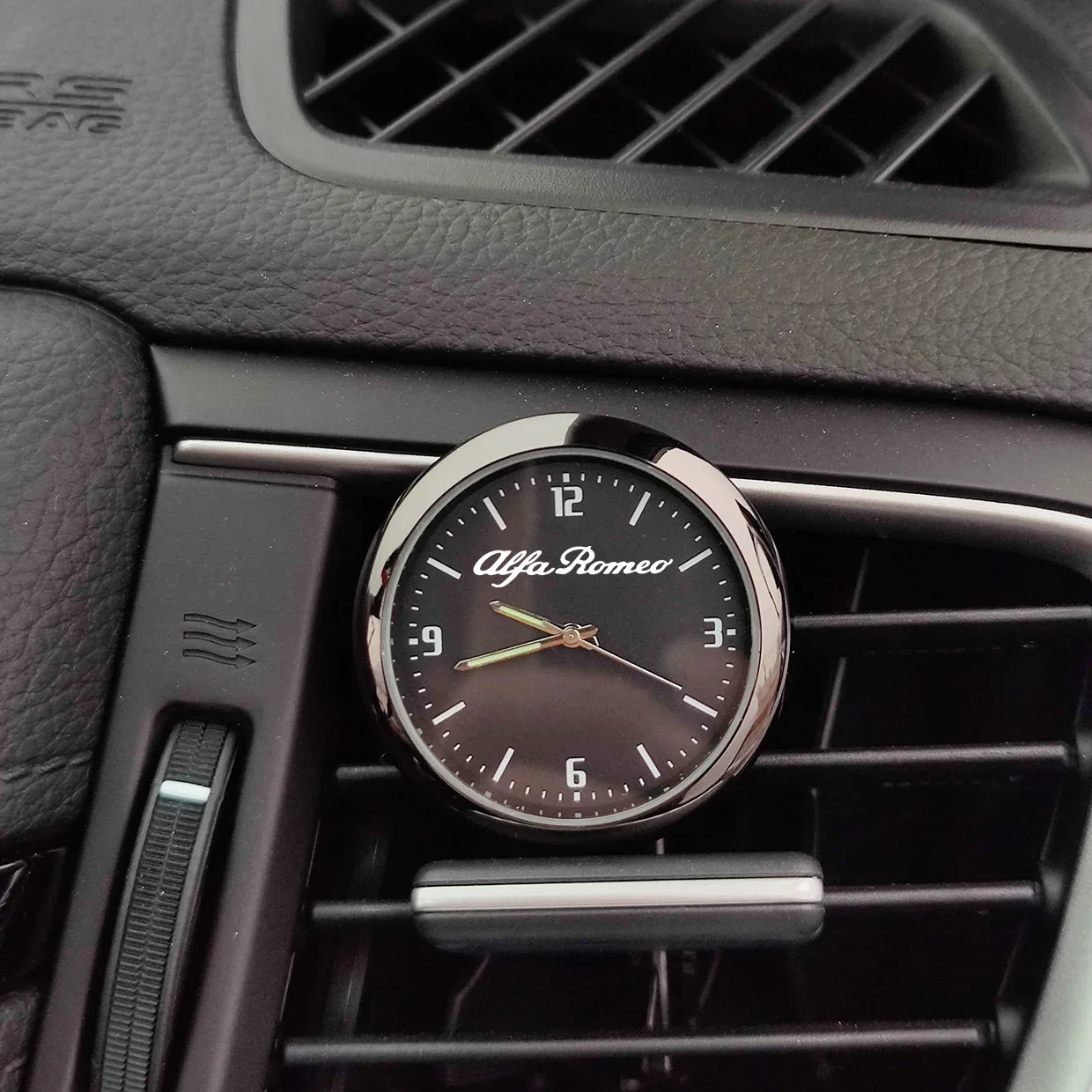 Car Interior Car Clock outlet Dashboard Air Clip Interior electronic quartz watch For Alfa Romeo giulia giulietta Sportiva GTV car clock,air outlet dashboard clock
