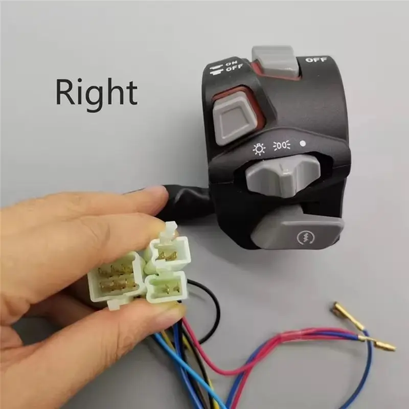 고객이 선호하는 다기능 7/8인치 22mm 오토바이 핸들바 스위치 (헤드라이트 및 시그널용 LED 포함)