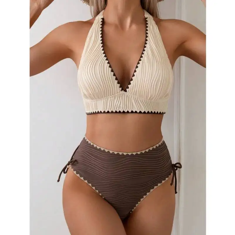 Bikini de tiro alto · Corte retro