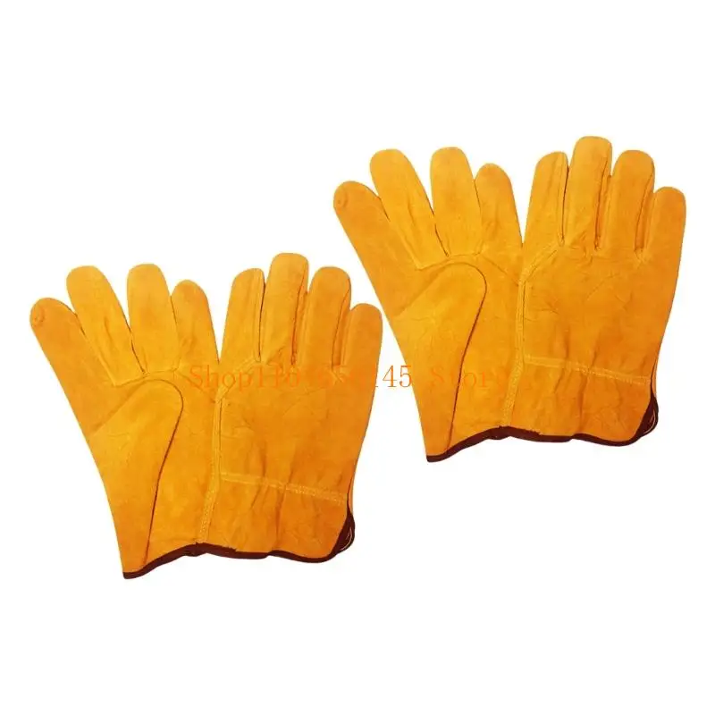 Gants de soudage résistants à la chaleur, en cuir de vache jaune, avec coutures renforcées visibles.