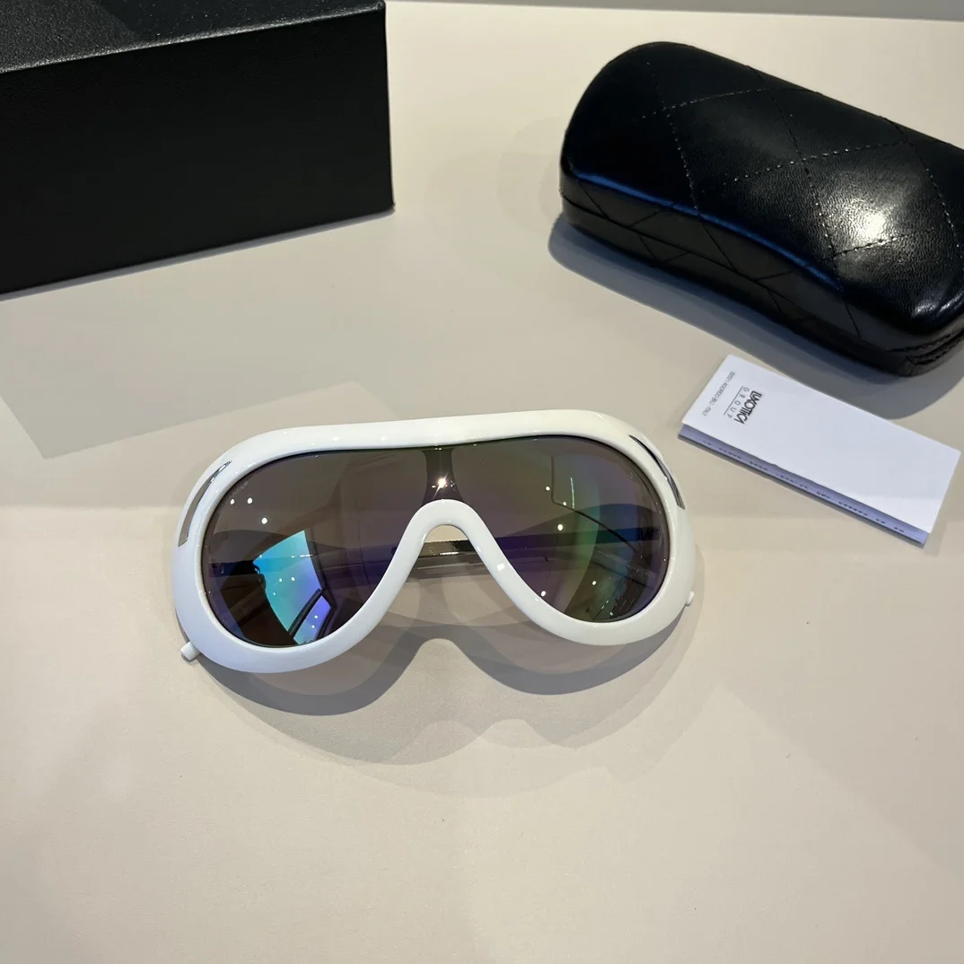 Ŀ�� ���� ���� ���� �귣�� �ΰ� ���� ���۶� �����̾� ������ ���õ� ������ ���� �Ȱ� �׼�����