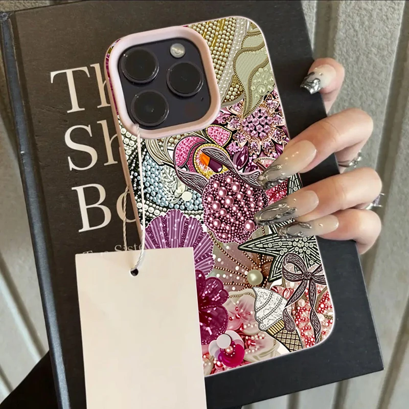 Elegant Embroidered Shell Pattern Soft Phone Case