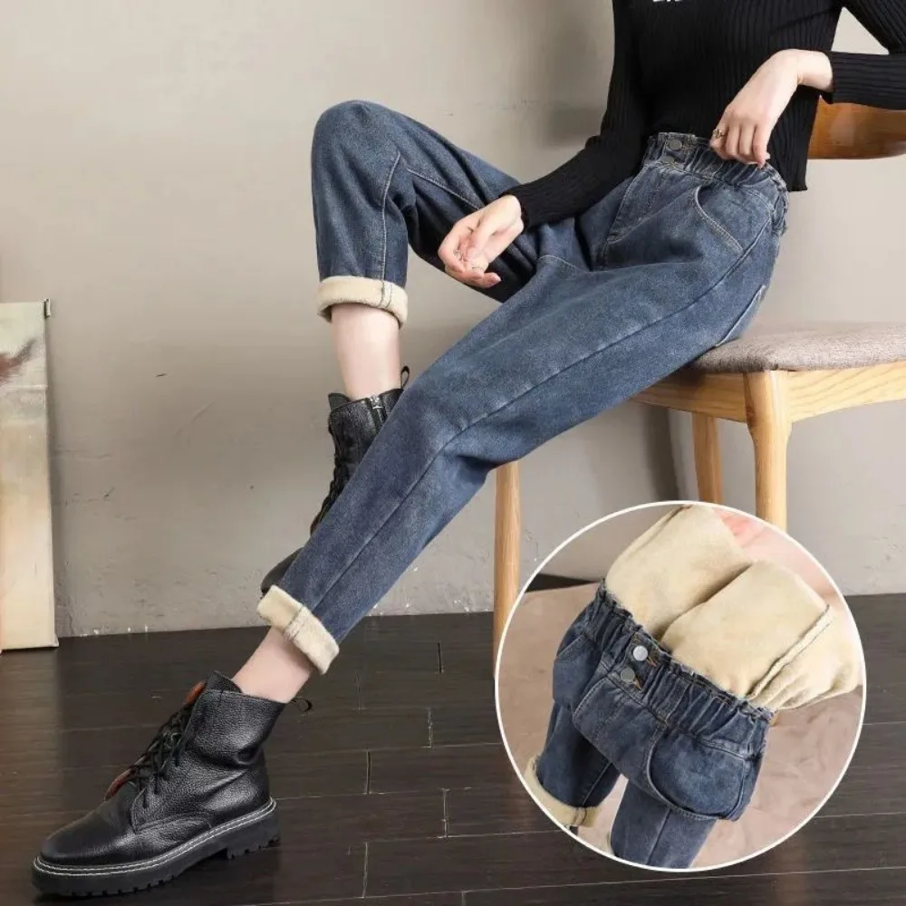 Streetwear Warm Winter Velvet Jeans Woman Korean Fashion Harem Elastic High Waist Pants Student Baggy Casual Blue Denim Pants
