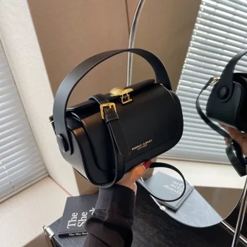 Classic Black Shoulder Bag Women's Versatile Retro Crossbody Square Bags 2024 New Large Capacity Textured Leather Flap Handbags