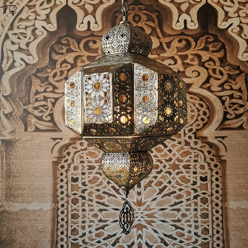 

Southeast Asia Vintage Industrial Moroccan Pendant Lights Hollow Carving Iron Art Decorative Hanging Lamp Home Decor Loft Studio