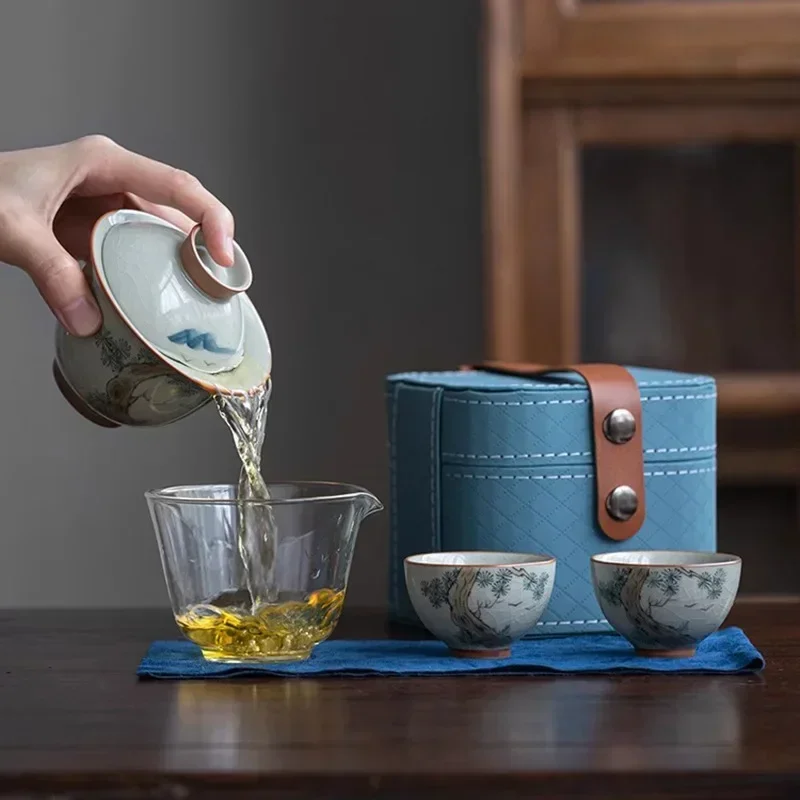 Hand-painted Travel Tea Set Office Tea Infuser Underglaze Color Ceramic Gaiwan Teacup Outdoor Portable Set with Storage Bag