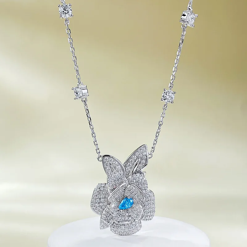 

2024 Spring/Summer New Rose Necklace 925 Silver 3 * 5 Sea Blue Diamond Fashion Versatile Flower Collar Chain