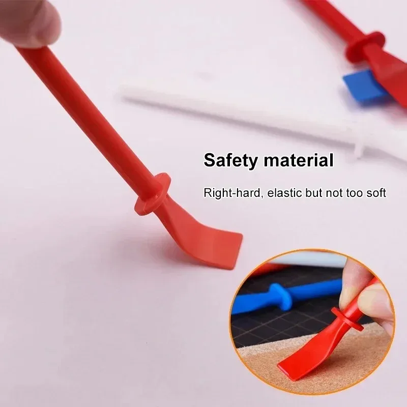 Glue Applicator, Polypropylene Glue Stick, Manual DIY Art Leather Craft Tool, Painting Scraper for Convenient Application