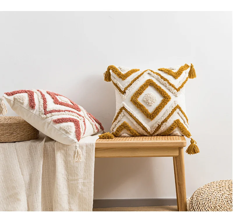 Pillow Display 4