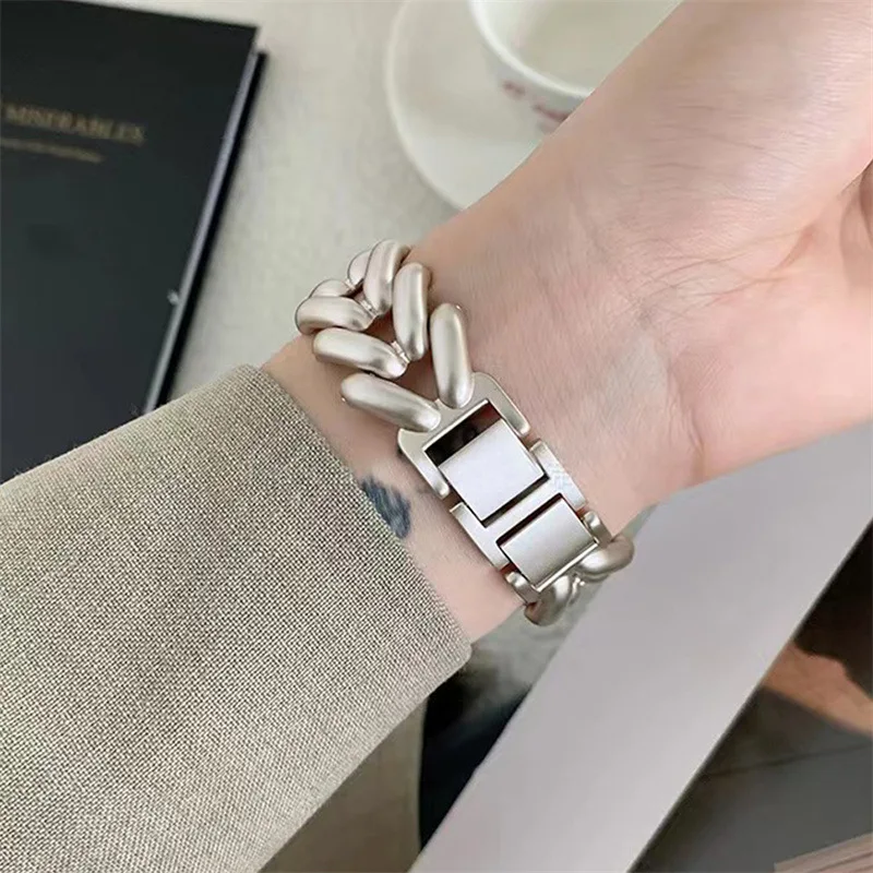Elegant Metal Strap for Apple Watch – Premium Women's Watchband Bracelet