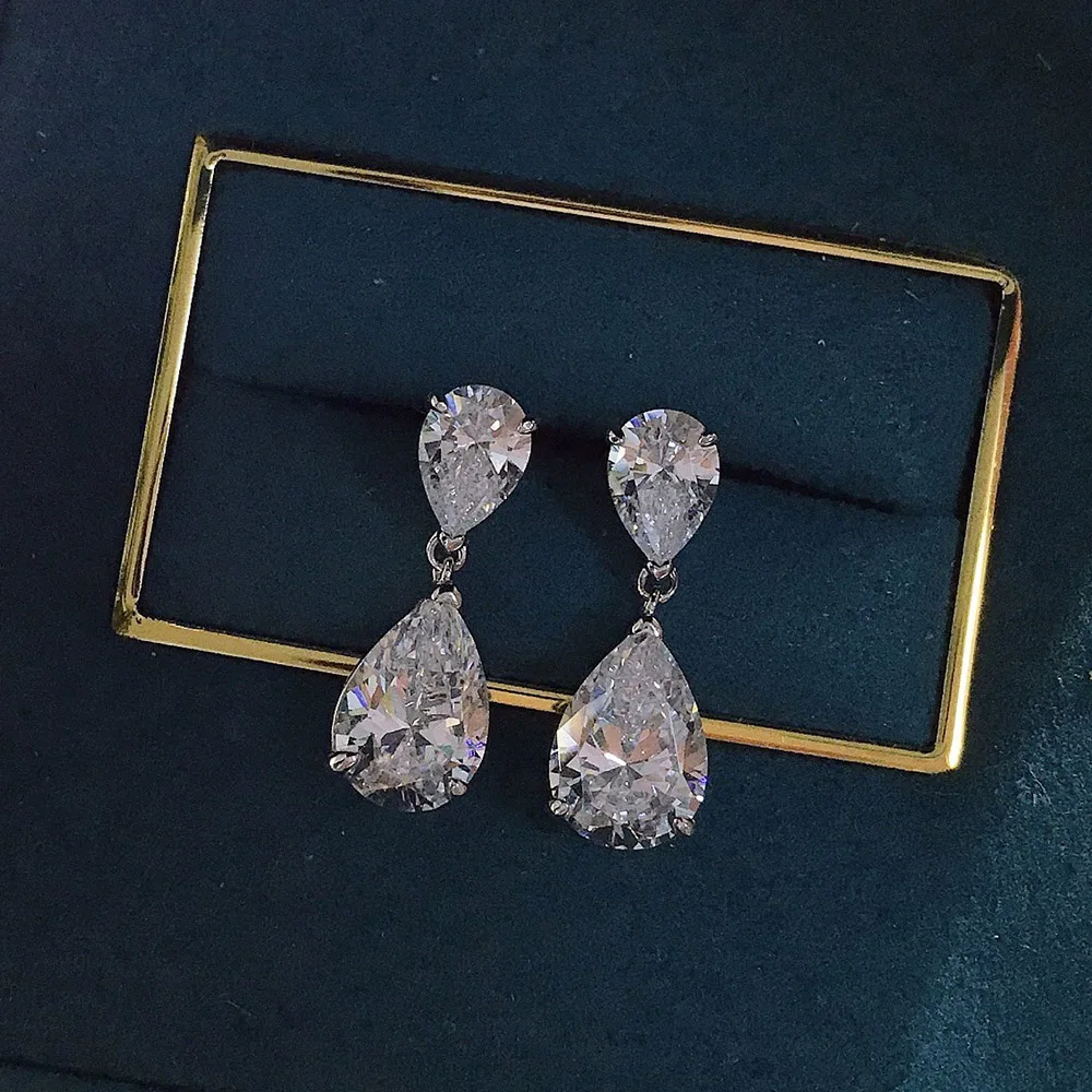 Huitan Crystal Water Drop Cubic Zirconia Dangle Earrings Silver Color Temperament Drop Earrings for Women Wedding Trendy Jewelry