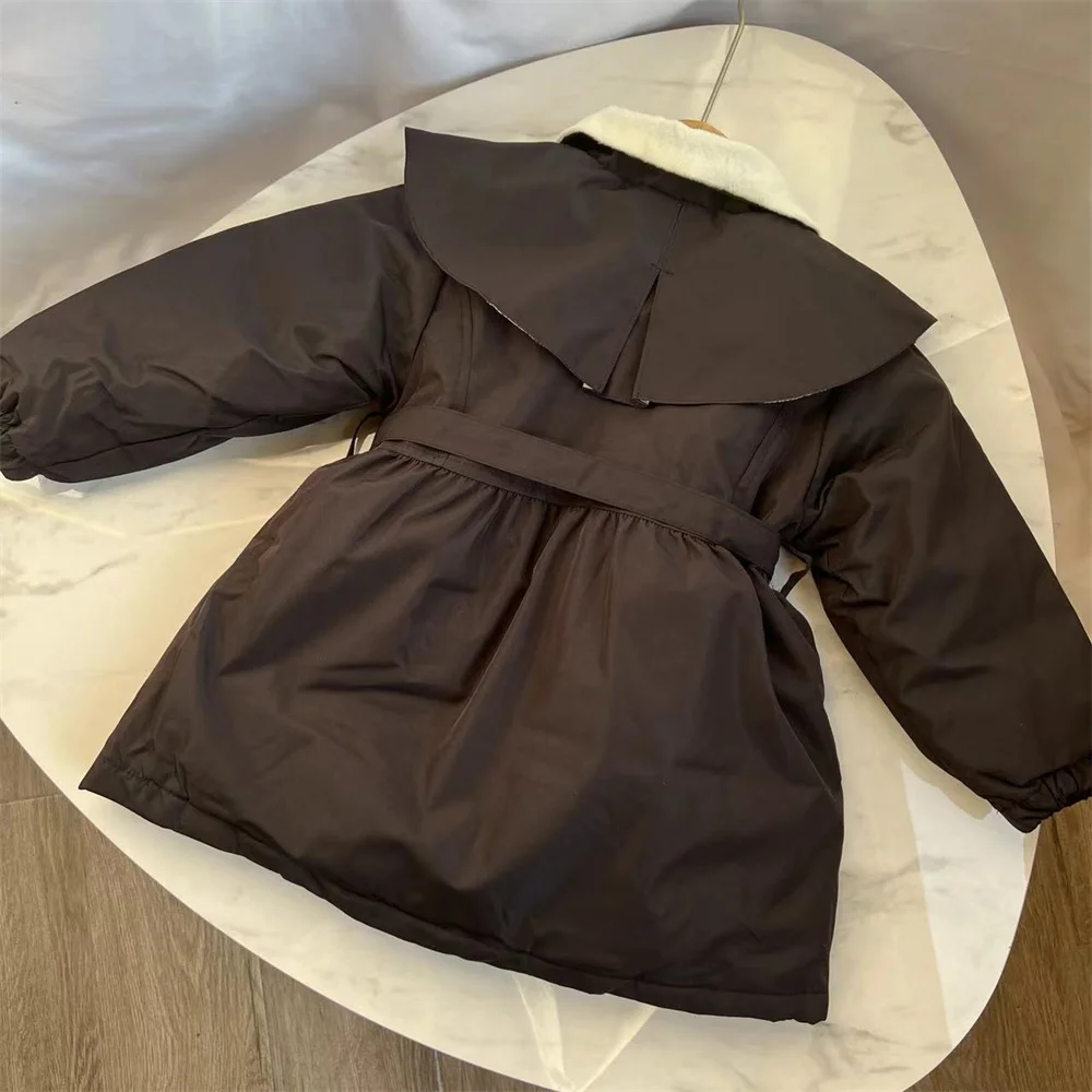 �β��� �÷��� ������ �ٿ� ��Ŷ, �����ϰ� ���õ� �ҳ� �� ��ĿƮ, ��� �ٶ����� ��Ŷ