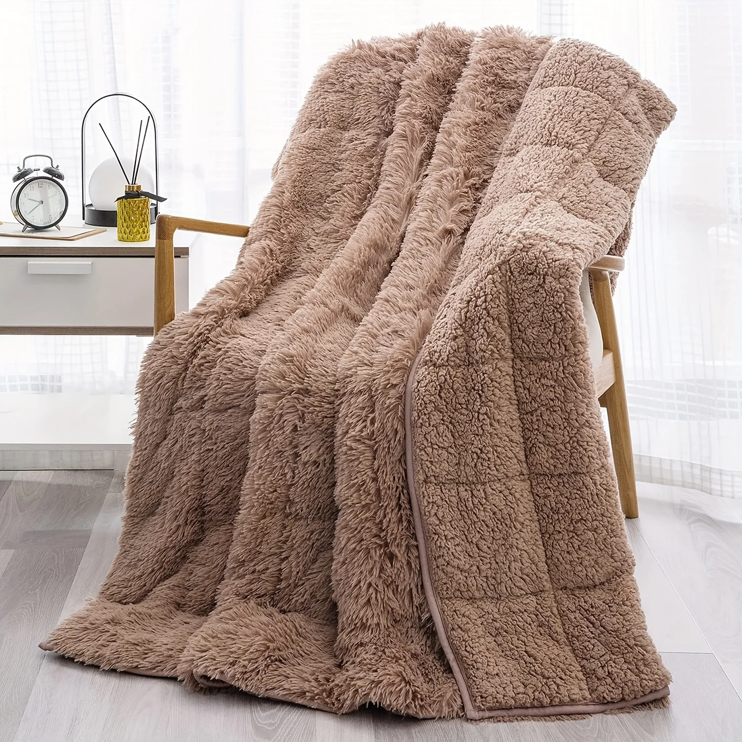 

1pcs, Shaggy Long Fur Faux Fur Weighted Blanket,Cozy and Fluffy Plush Sherpa Long Hair Blanket for Adult 15lbs,Fluffy Fuzzy Sher