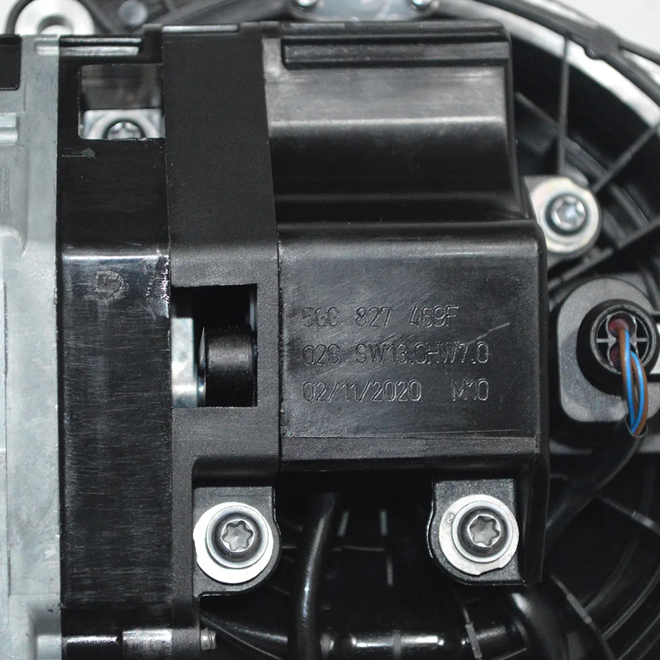 VW ゴルフ7/AWポロ 純正 リアバックカメラ 中古 2G0 827 469F VW ゴルフ7/AWポロ 純正 リアバックカメラ 中古 2G0 827 469F