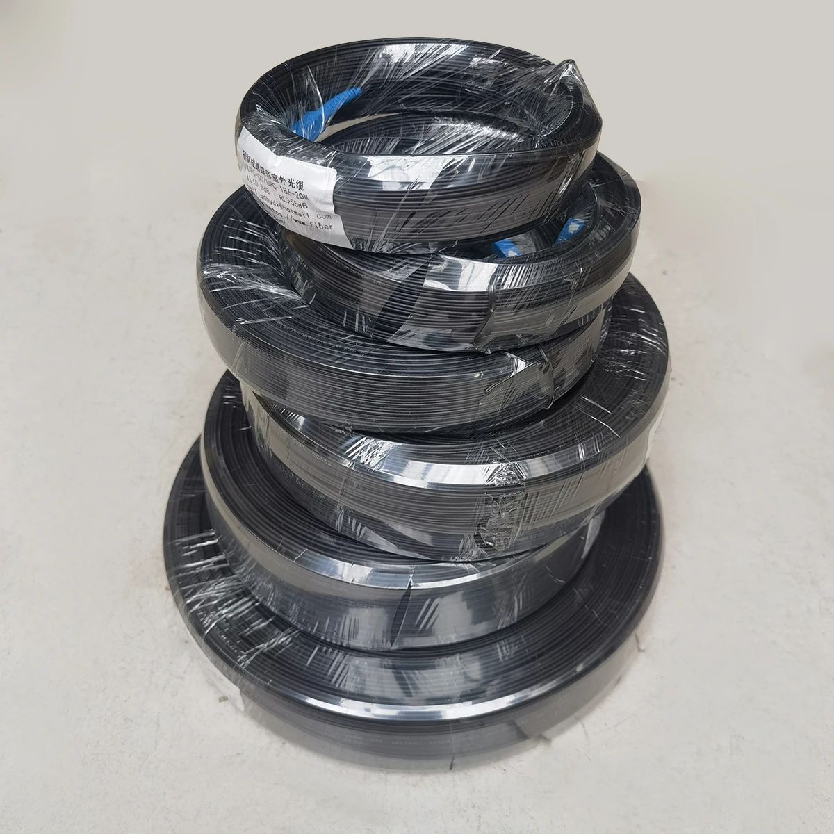 20M-500M Outdoor Drop Fiber Optic Cable FTTH SC/UPC-SC/UPC Single Mode Fiber Optic Patch Cord Cable Optical Connectors