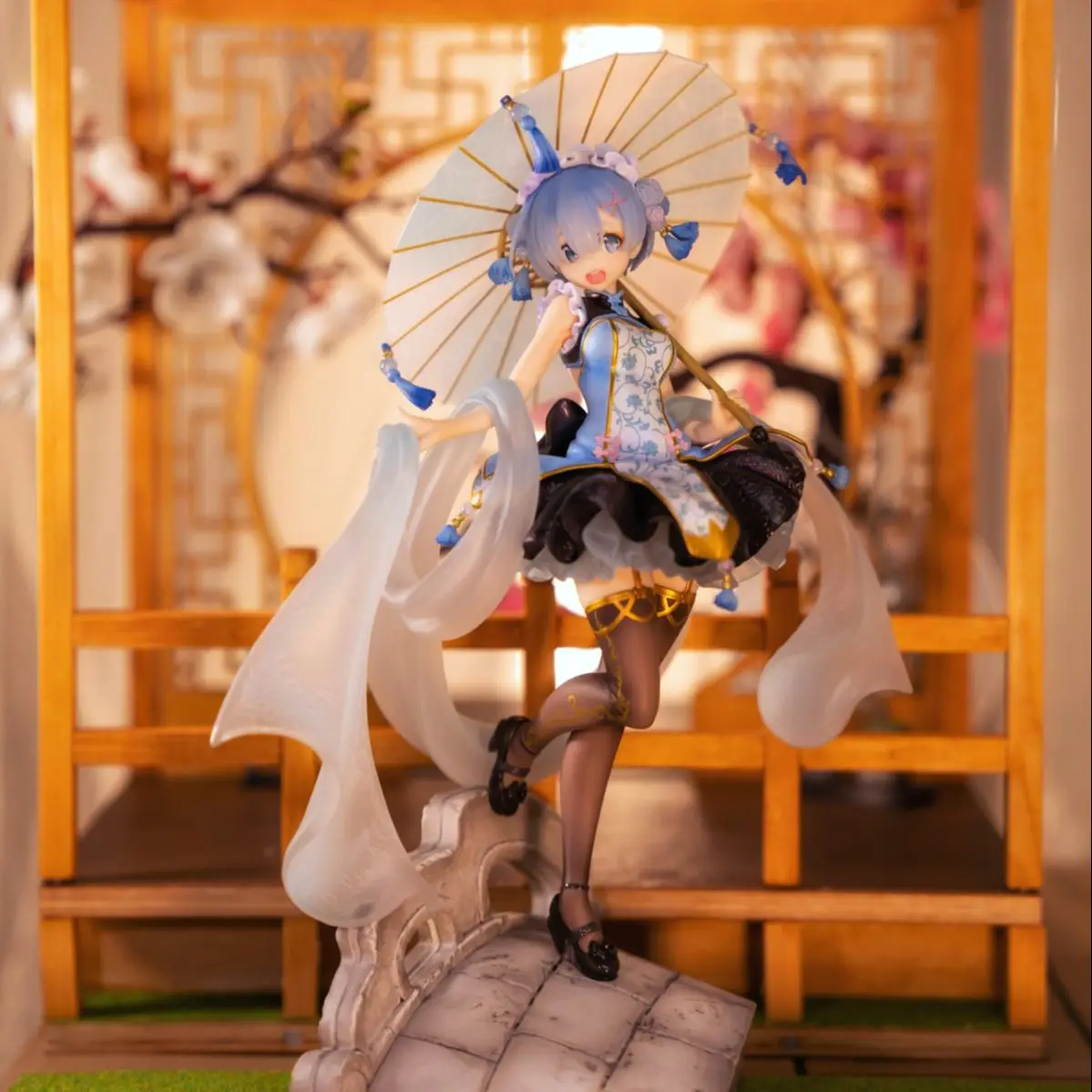 

Rem Qi Lolita Anime Figure Re:ZERO Starting Life in Another World 1/7 Cute Girl Complete Figures Actioin Model Toy Gift Doll