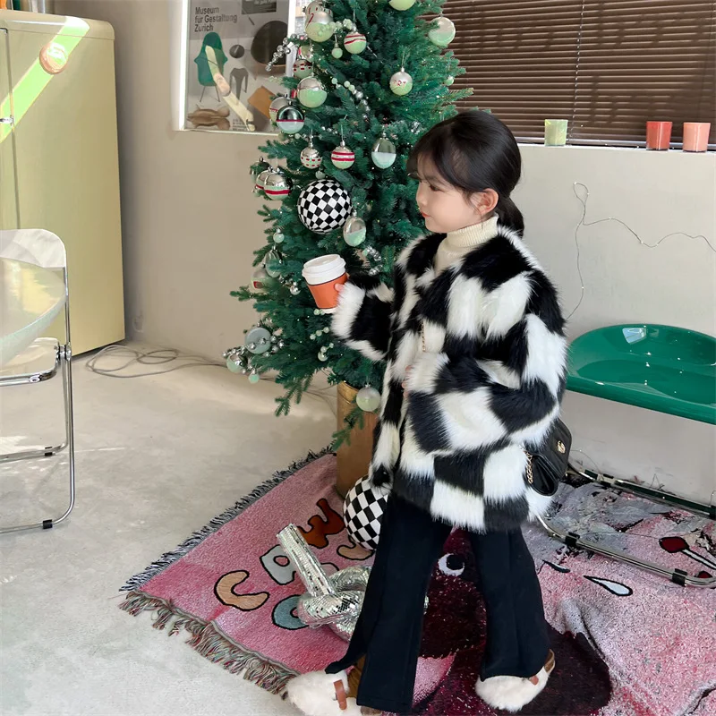 

Coats Autumn Winter Girls Baby Fashion Chessboard Grid Cotton Clip Long Childrens Clothing Round Collar Cool Fashion