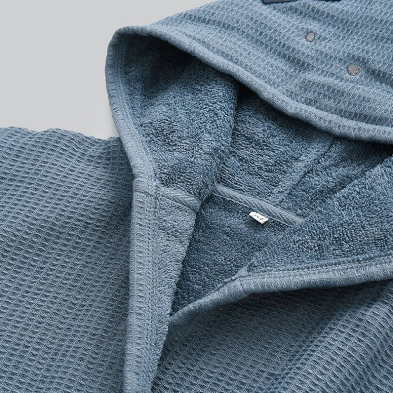 Hooded Bathrobe for Kids Adorable Animal Themed Nightgown Cotton Long Sleeve with Cap Sleepwear Perfect Child Bathroomrobe