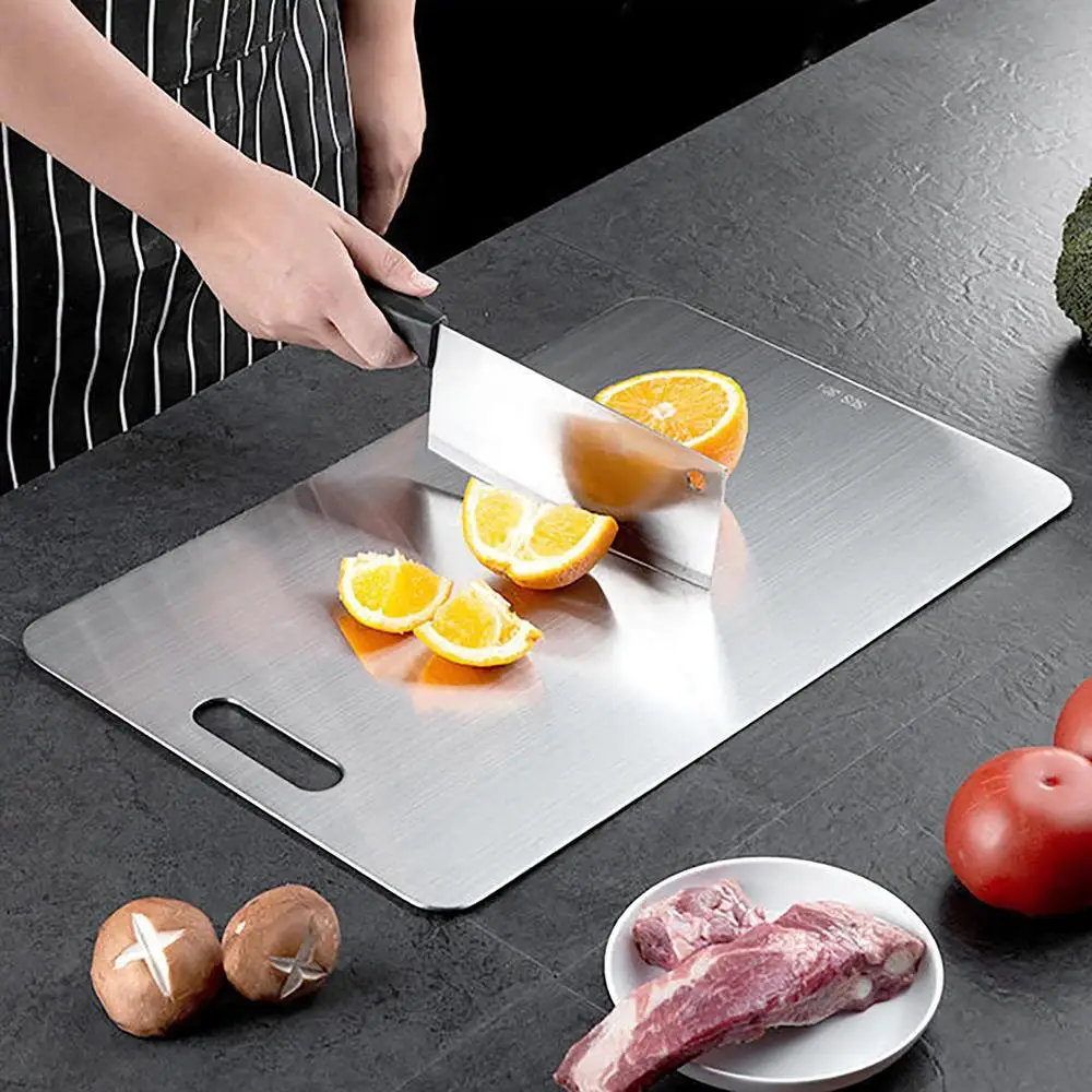 Kiracut – 100% Pure Titanium Cutting Board