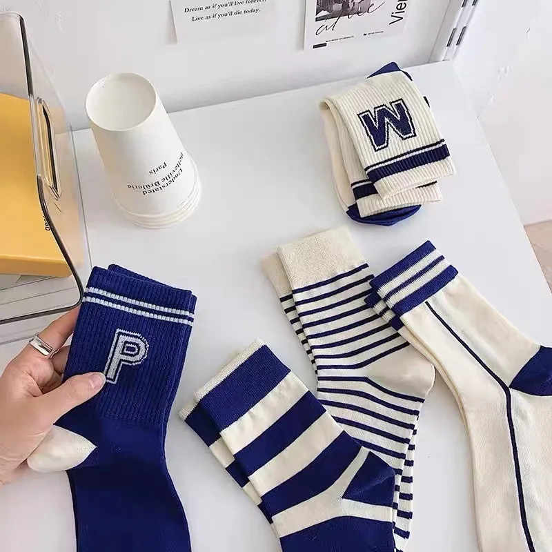 

Sweet Women's Mid Tube Socks Navy blue striped P letter Four Seasons Cute Ins Trendy Sports Long Socks Cotton Comfortable Men