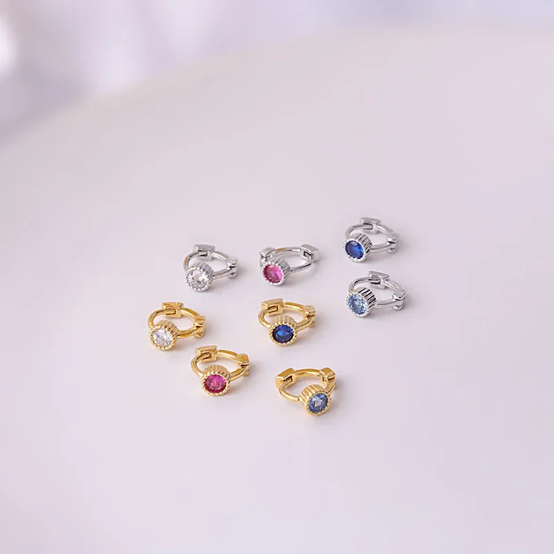 1Pair New Mini 5mm Small Hoop Earring for Litter Girls Gift Fashion Jewelry Cuff Ear Color Round Zircon Earrings for Women