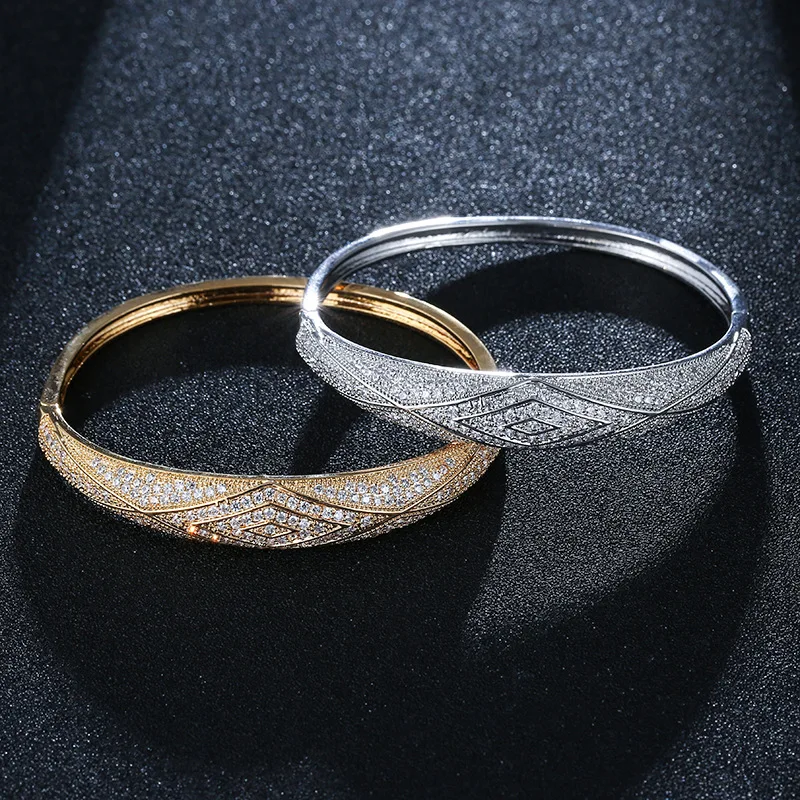 

Fashion Shiny Cubic Zirconia Dubai Gold Color Big Bridal Wedding Bangles Full Micro Pave Women Jewelry Accessories B-162