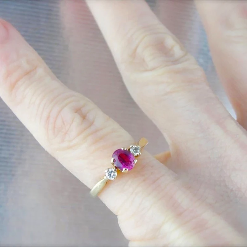 

Red Round Zircon Rhinestones Gold Color Ring for Women New Fashion Trend Simple Temperament Girls Party Jewelry Birthday Gift